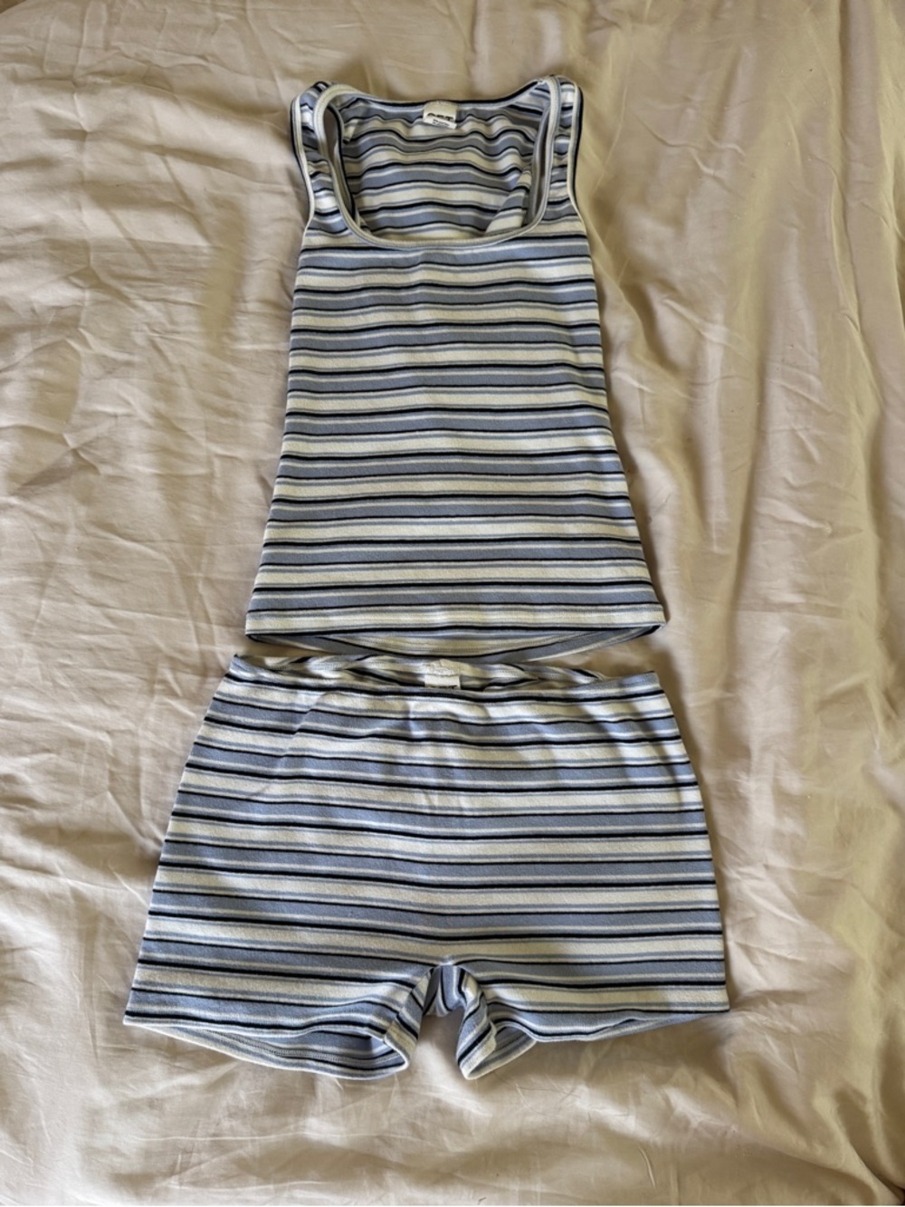SOLD Set active set sail blue and white stripe set